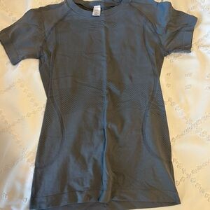 amazon mathcat athletic top grey